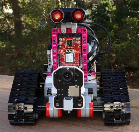 Rover equipped for imaging in two spectral ranges Rover equipped for imaging in two spectral ranges